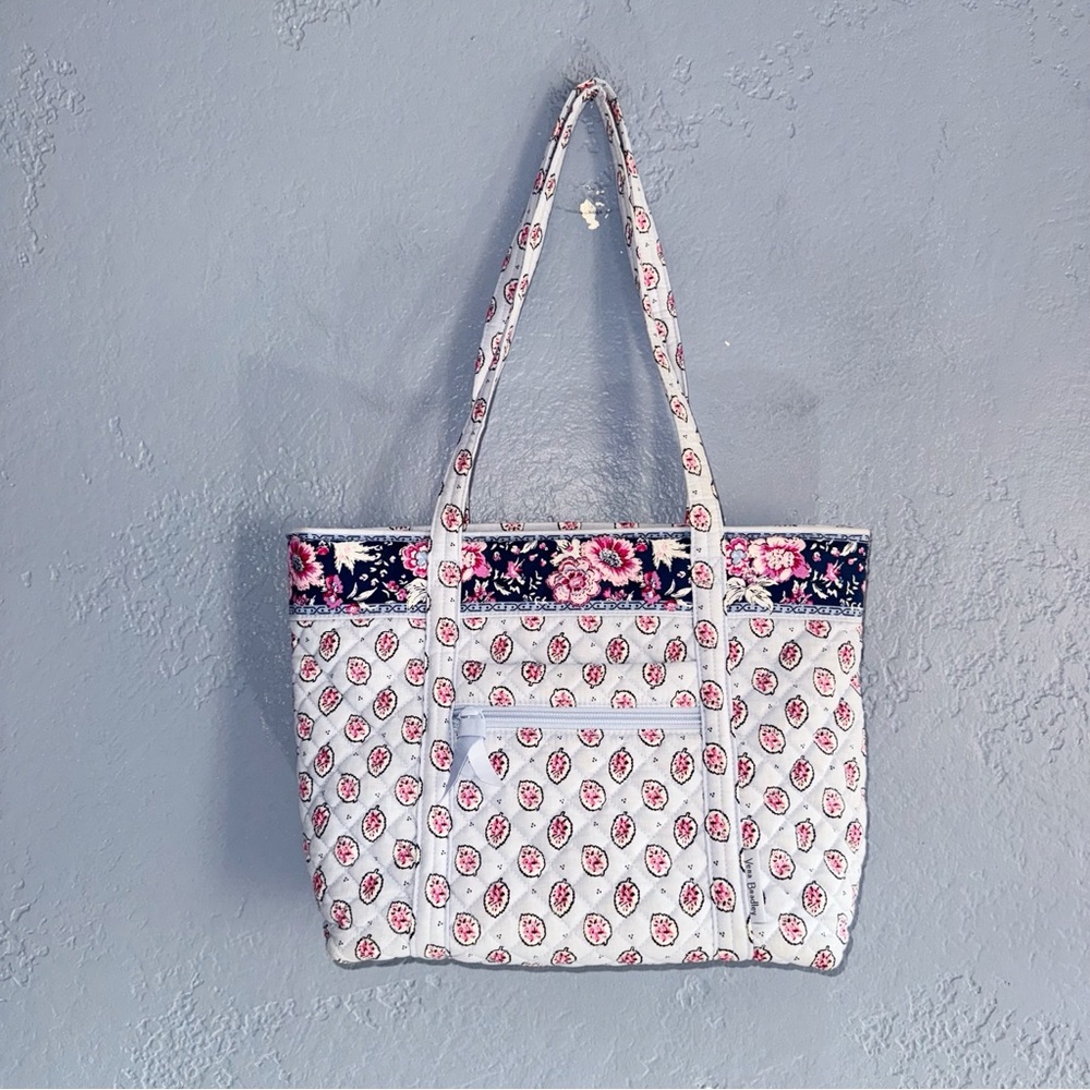 Vera Bradley Magnifique Leaf Tote And Turnlock Wallet